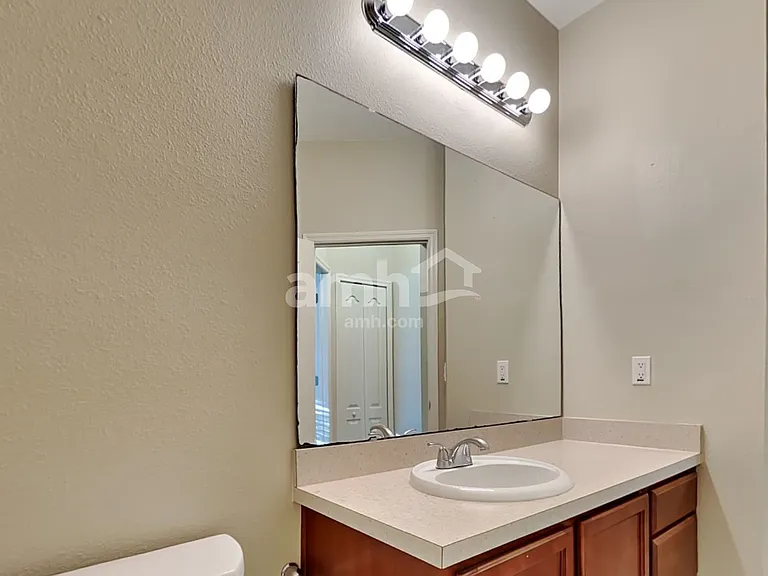 475 Hefferon Dr — Photo 18