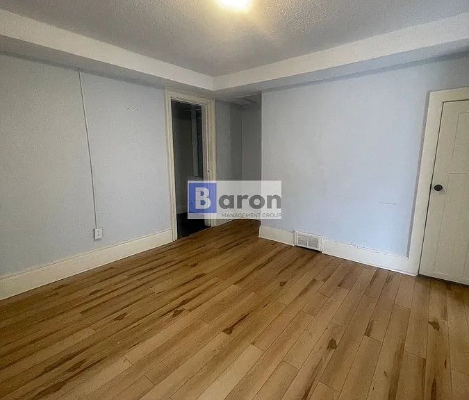 602 E Dayton St #D — Photo 6