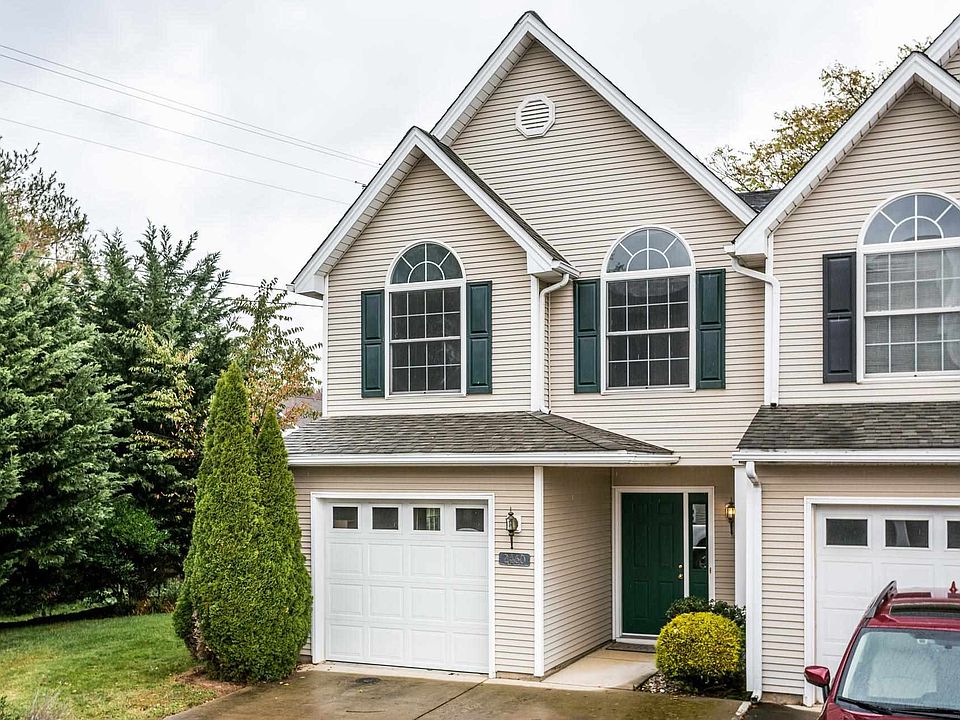 1st image of 2460 Twin Gables Ct