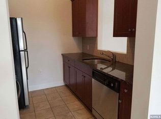 2022 Central Rd APT 102, Fort Lee, NJ 07024