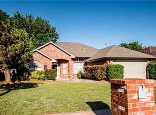 620 Tudor Ln, Edmond, OK 73003