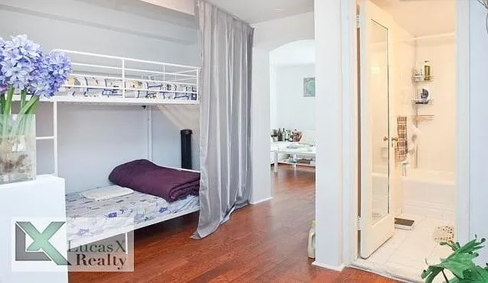 Rented by Lucas X Realty LLC | media 4