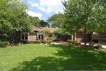 1st image of 911 N Carlyle Ln