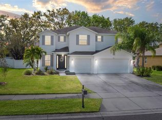 701 Lake Cove Pointe Cir, Winter Garden, FL 34787