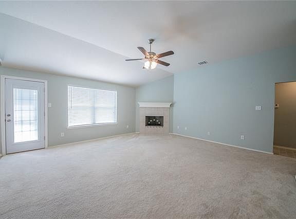 4th image of 509 Barbara Jean Ln