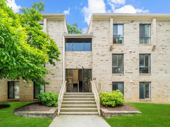 2317 Freetown Ct Unit 12C, Reston, VA 20191