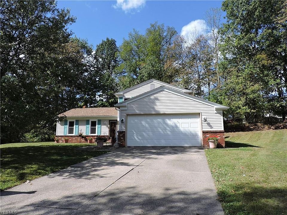 1st image of 401 Hampden Ct