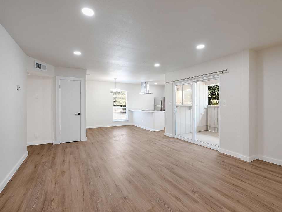 1st image of 340 Montclair St #11283547