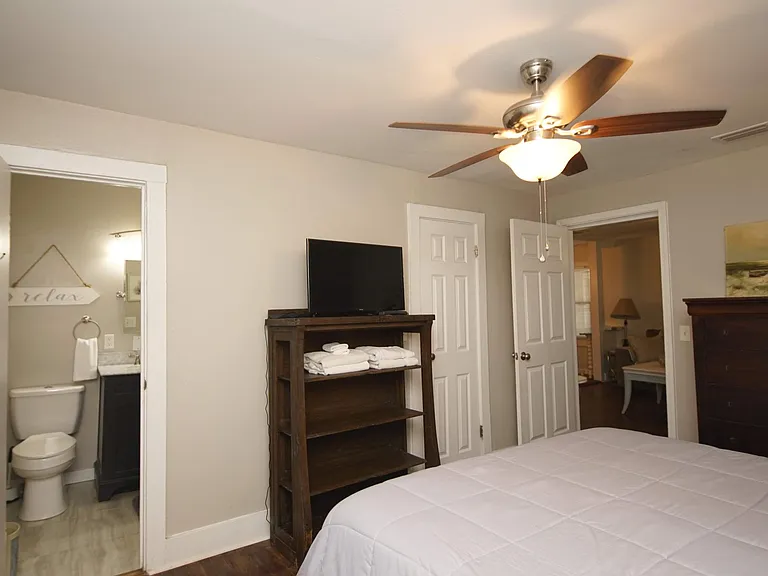 37 Magnolia Ave — Photo 32