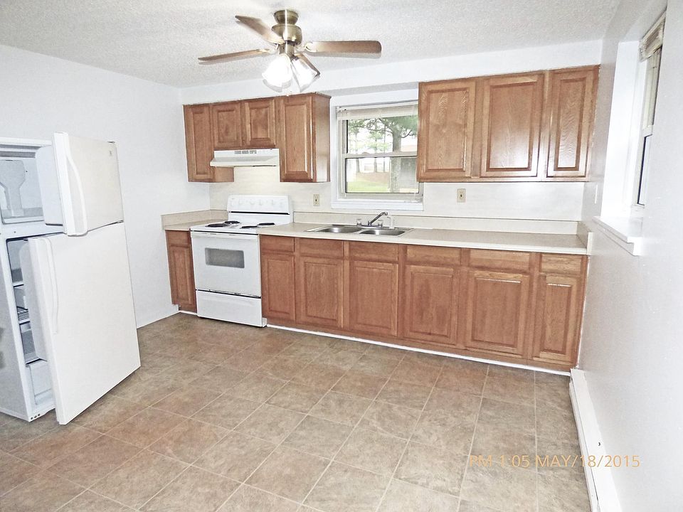 1st image of 1333 Cora Ln APT 3