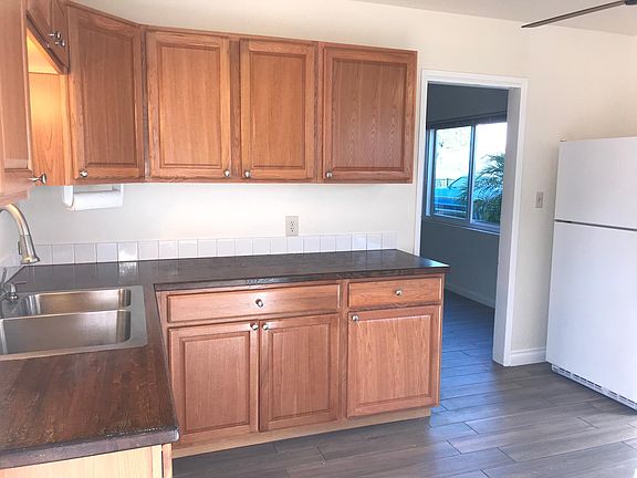 5th image of 648 Sea Vale St APT B