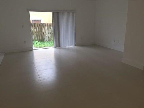 5th image of 8246 NW 108th Ave