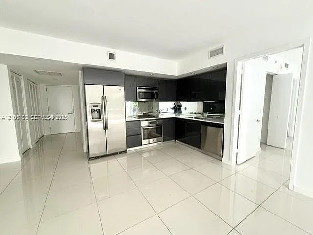Mybrickell Condo — Photo 2