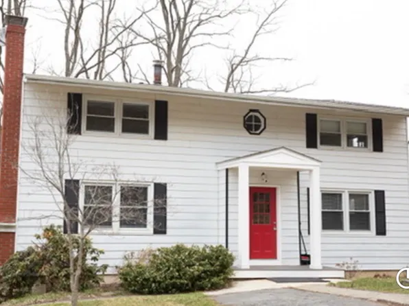 3 Pocket Rd APT 2, Beacon, NY 12508