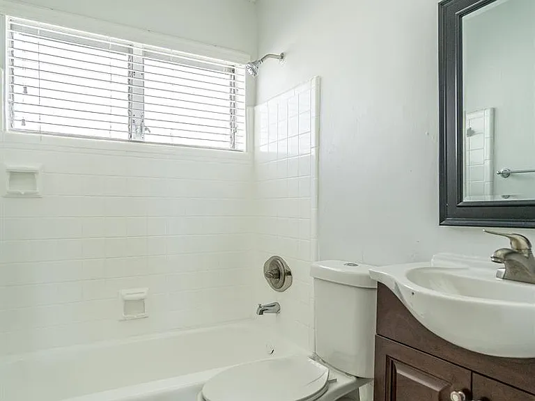 7931 East Dr #405 — Photo 23