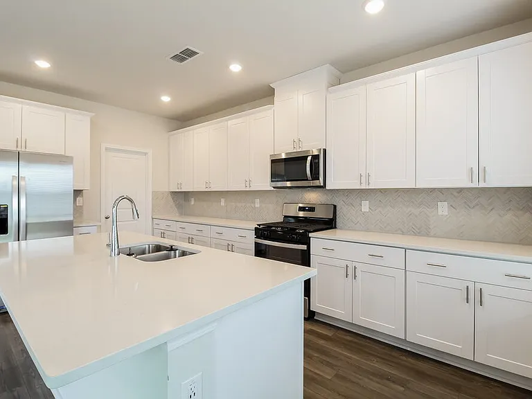 892 Milo Bay St — Photo 8