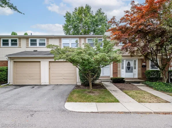 1829 Brentwood Dr, Troy, MI 48098