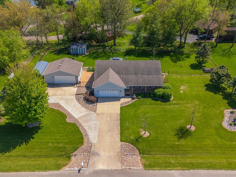 8281 Garden Rd, Carlock, IL 61725 MLS 12042818 Zillow