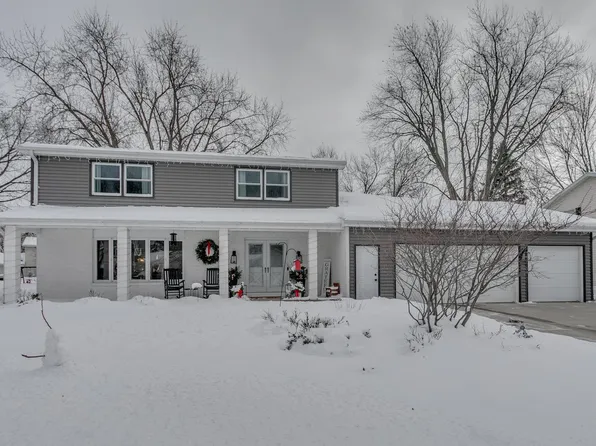 1208 Montclaire Ct, Appleton, WI 54915