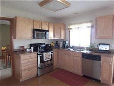 5th image of 690 Oakdale Cir