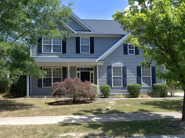 154 Stobhill Ln, Holly Springs, NC 27540