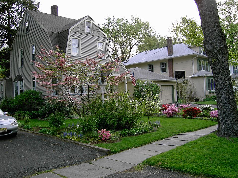 2nd image of 7 Beech St