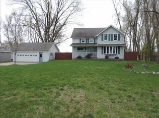 1361 W Erie Rd, Temperance, MI 48182