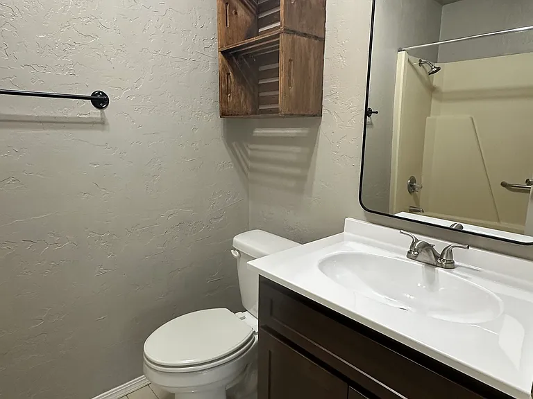 1512 E Proctor Ave #A — Photo 10