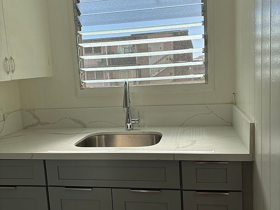 4th image of 1429 Liholiho St #7