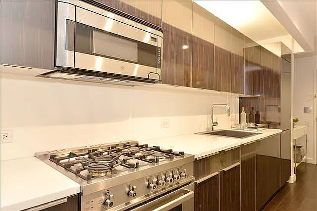 113 Nassau St #25A