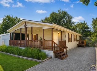 420 SE 34th St, Topeka, KS 66605
