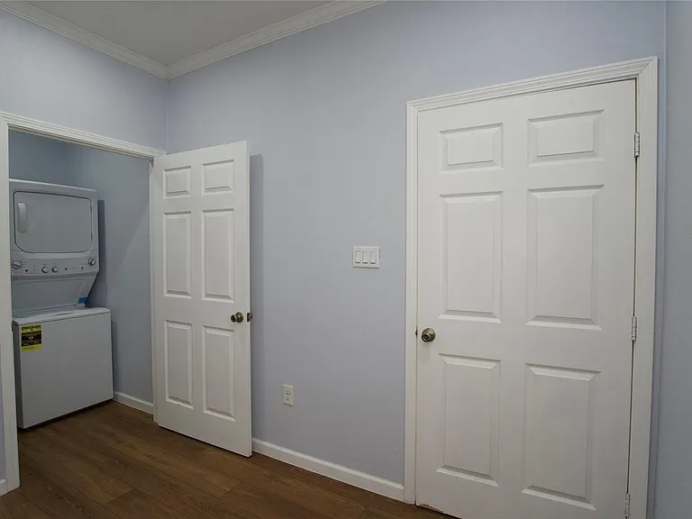 3710 Yellowstone Blvd — Photo 12