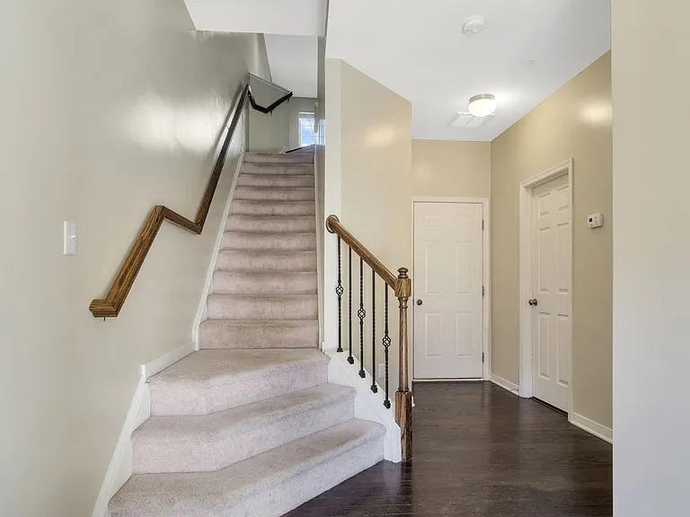 50 Transit Ln — Photo 10