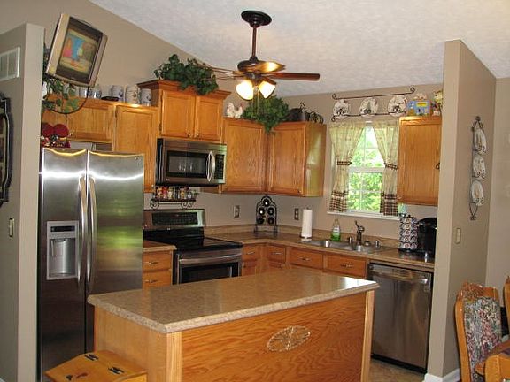 3rd image of 4 Cherrywood Ln