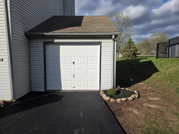 231 Spring House Ln #231, Telford, PA 18969