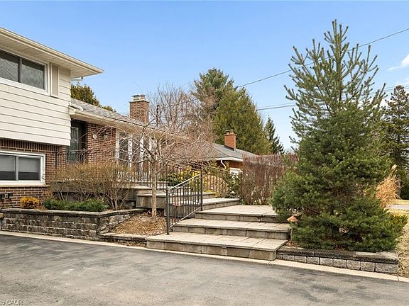 3rd image of 19 Douglas Rd