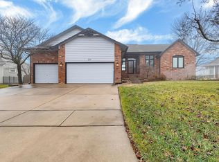 231 S Fairway Cir, Andover, KS 67002