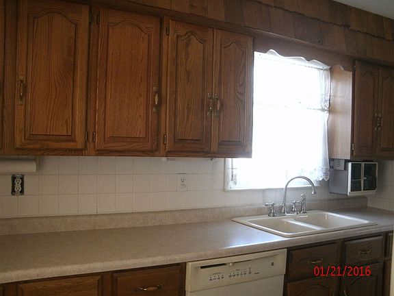 3rd image of 1005 W Haines Ave