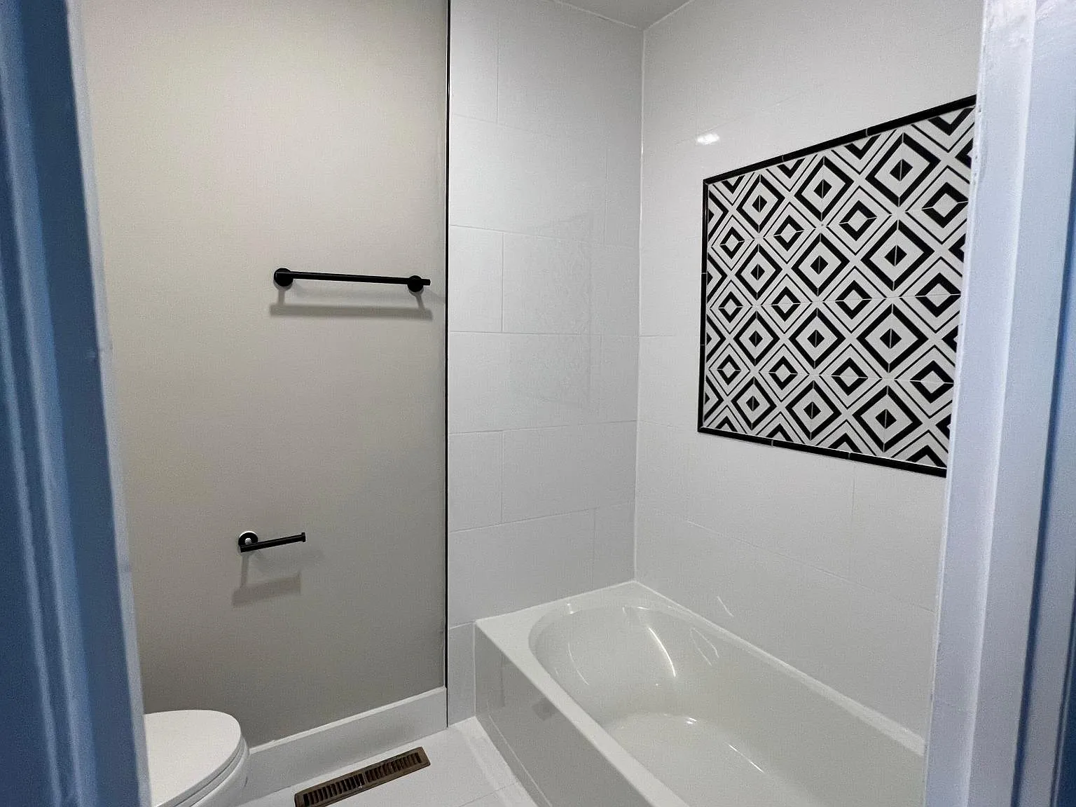 11794 Oak Manor Dr — Photo 3