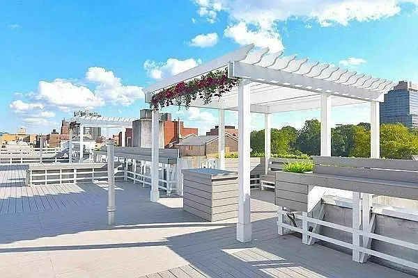 Rented by Compass | media 13