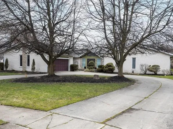 28 Timberlane Ct, Buffalo, NY 14221