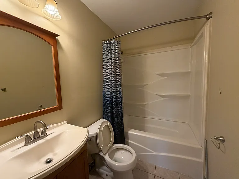 7 N Center St #3 — Photo 4