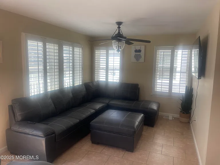111 Fielder Ave — Photo 6