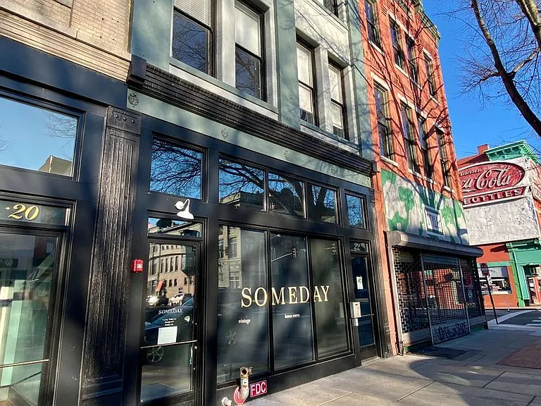 20 E Broad St — Photo 20