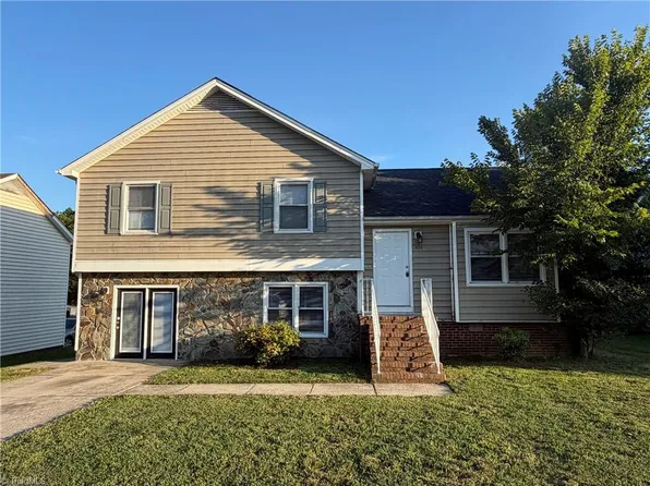 404 Mount Olive Dr, Greensboro, NC 27406