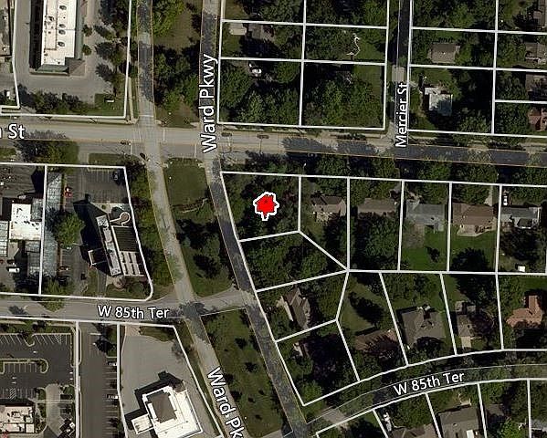 2nd image of 8501 Ward Pkwy