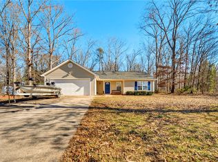 225 Sylvia Rd, Belton, SC 29627