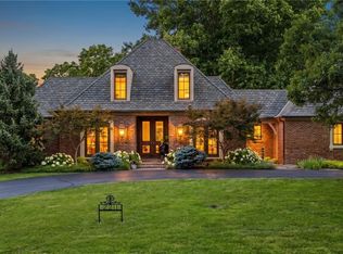 2211 W 69th Ter, Mission Hills, KS 66208