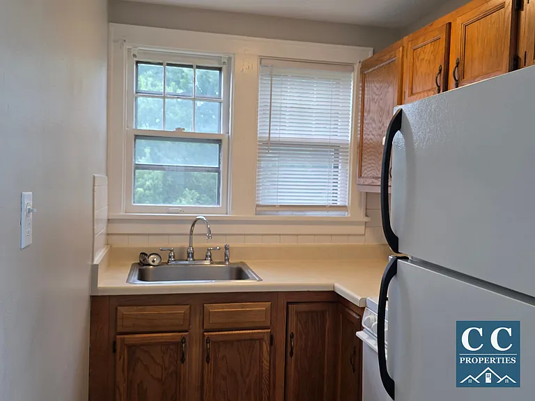 1718 Morningside Ave #H — Photo 2