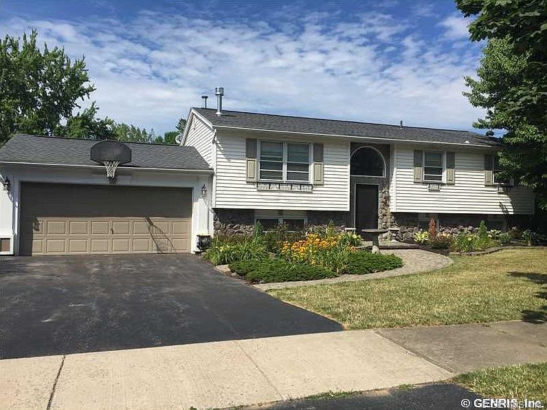1st image of 76 Buttonwood Dr